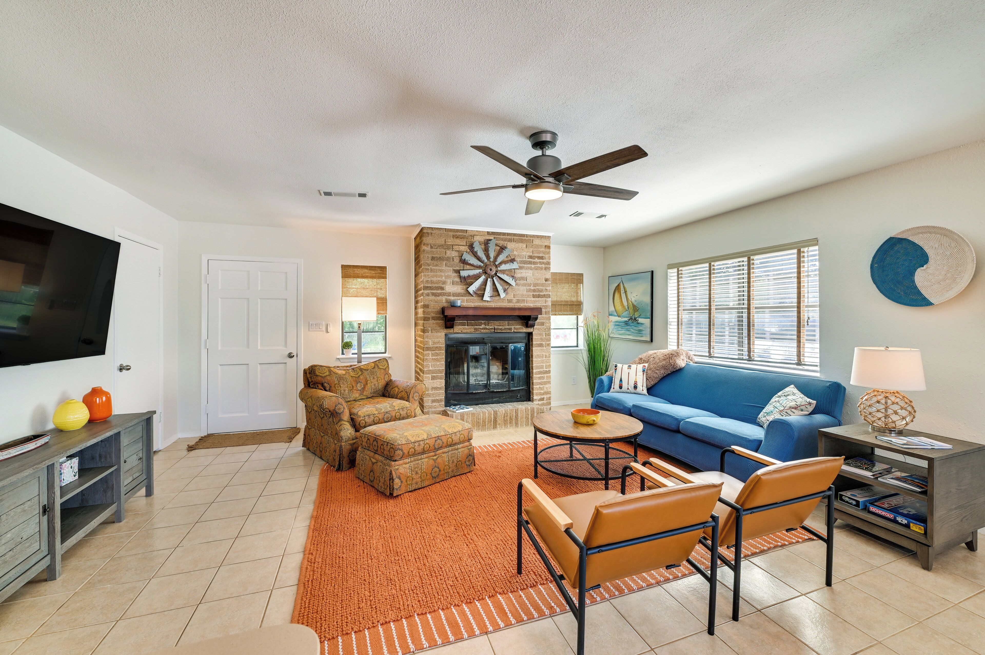 Kingston Vacation Rental w/ Private Hot Tub!