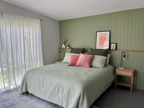 3 chambres, fer et planche à repasser, Wi-Fi gratuit, draps fournis