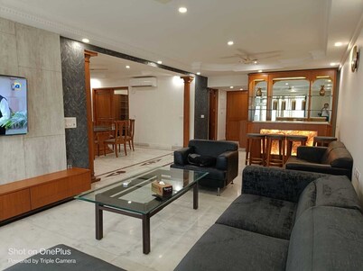 Elegancy at it's Best-Stunning 3 BHK Apt in Connaught Place