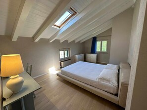 1 dormitorio, escritorio, wifi y ropa de cama