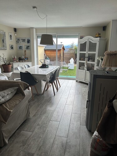 Location vacances Maison plein pied avec parking et jardin dans quartier calme