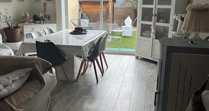 Location Vacances Maison Plein Pied Avec Parking Gratuit et Jardin