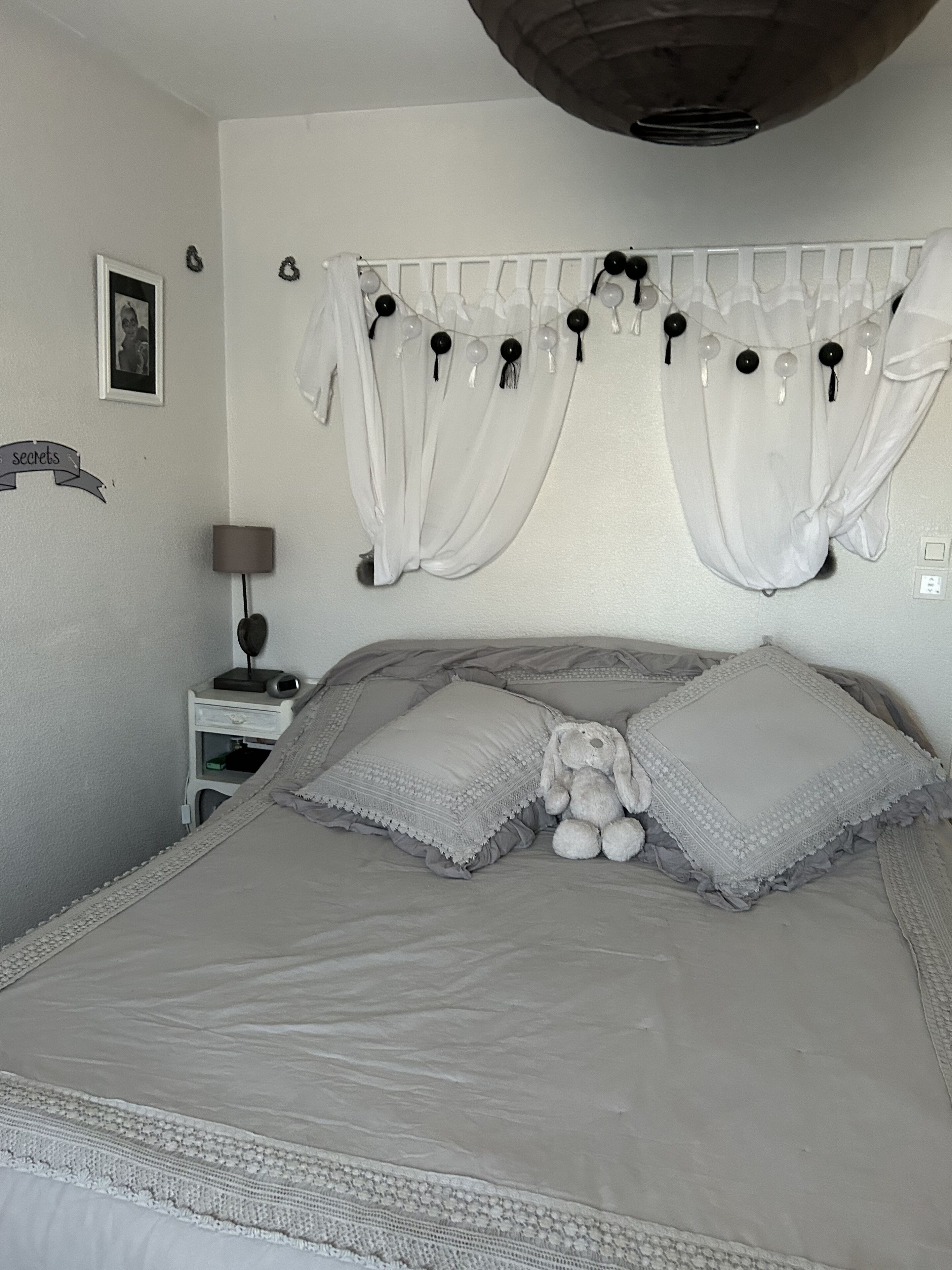 2 bedrooms, iron/ironing board, travel cot, free WiFi
