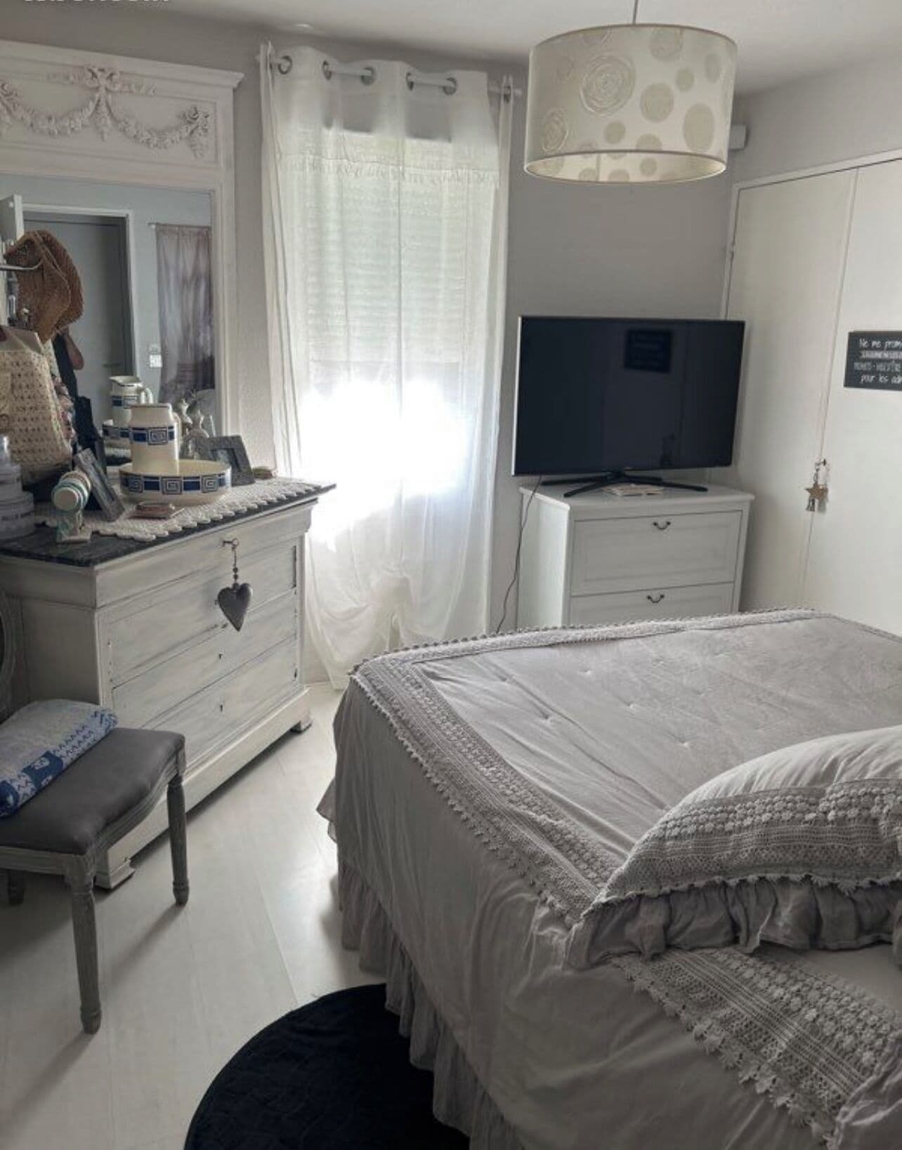 2 chambres, fer et planche à repasser, lit parapluie, Wi-Fi gratuit