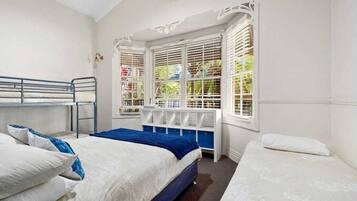 5 Schlafzimmer, Bügeleisen/Bügelbrett, WLAN, Bettwäsche