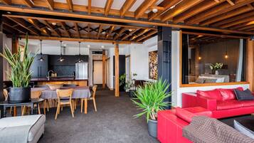 Smart TV, streaming services