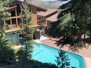 Innenpool, Außenpool