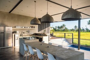 Villa Design, 4 chambres | Restauration dans la chambre