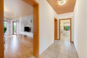 Interior - Apartment 'Lora' with Private Terrace and Wi-Fi (Blankenrath)
