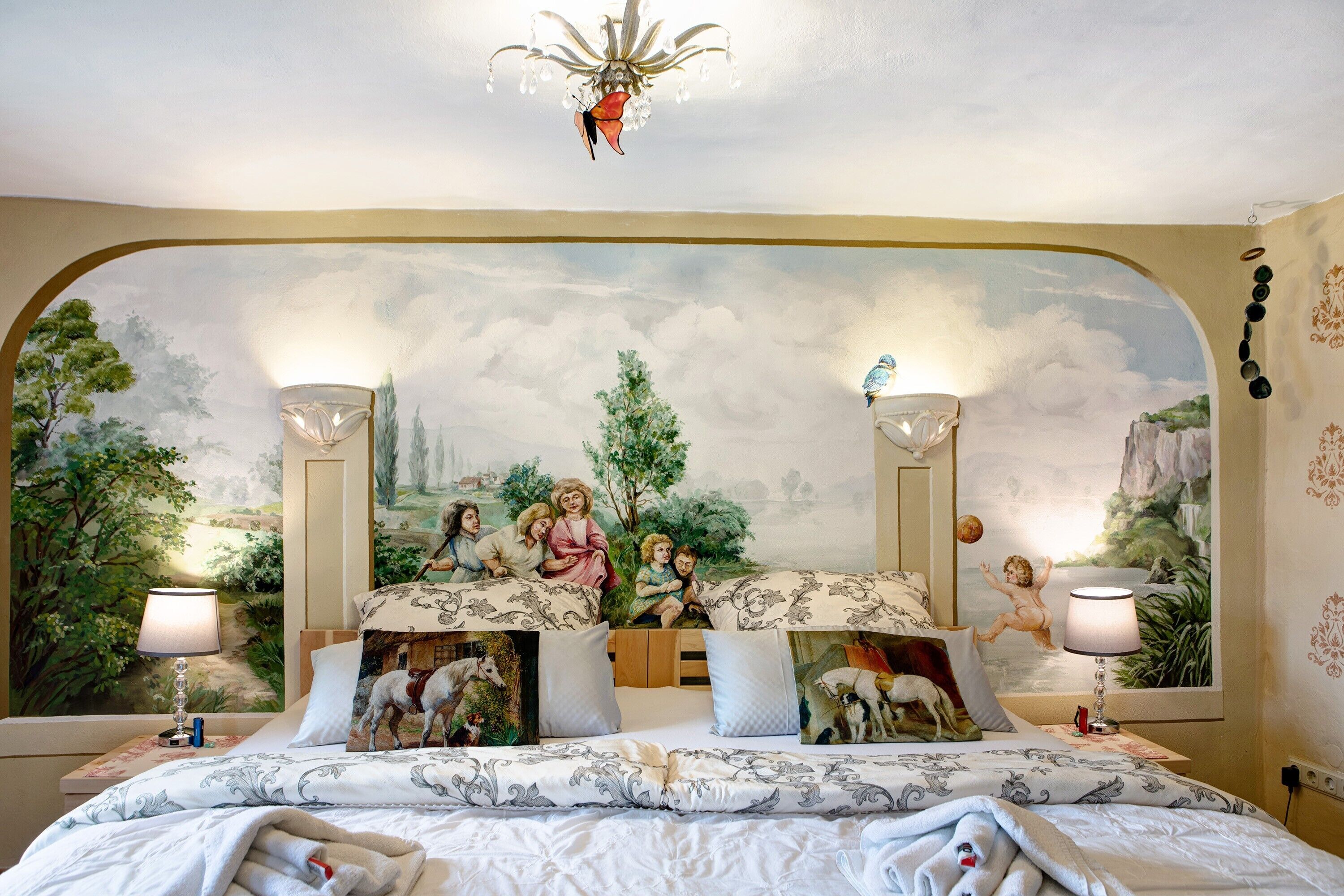 2 bedrooms, iron/ironing board, free WiFi, bed sheets