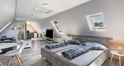 Holiday Apartment 'Klein Amerika' with Balcony and Wi-Fi