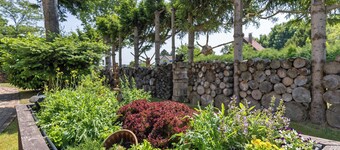 Holiday Apartment 'Klein Amerika' with Balcony and Wi-Fi