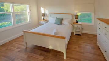 Casa clássico | 3 quartos, Wi-Fi de cortesia, roupa de cama