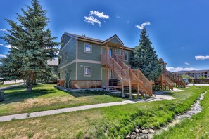 Exterior - Family-Friendly Remodeled Condo in Downtown Fraser (Fraser)