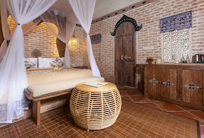One Bedroom Villa with Jungle View | Minibar, free WiFi, bed sheets - Sacred Canyon Ubud by GenuineHost (Payangan)