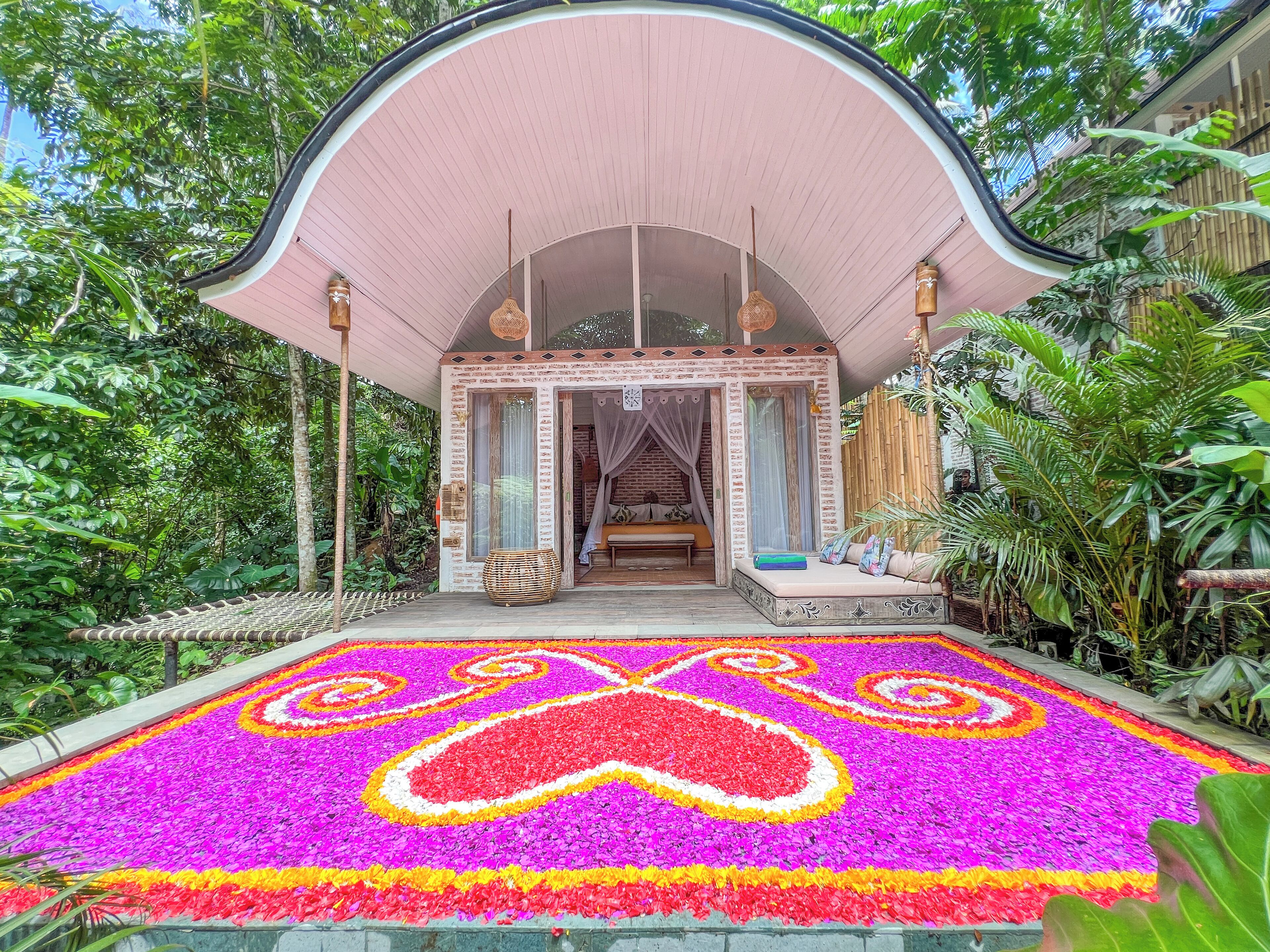 Vila romântica | Frigobar, Wi-Fi de cortesia, roupa de cama