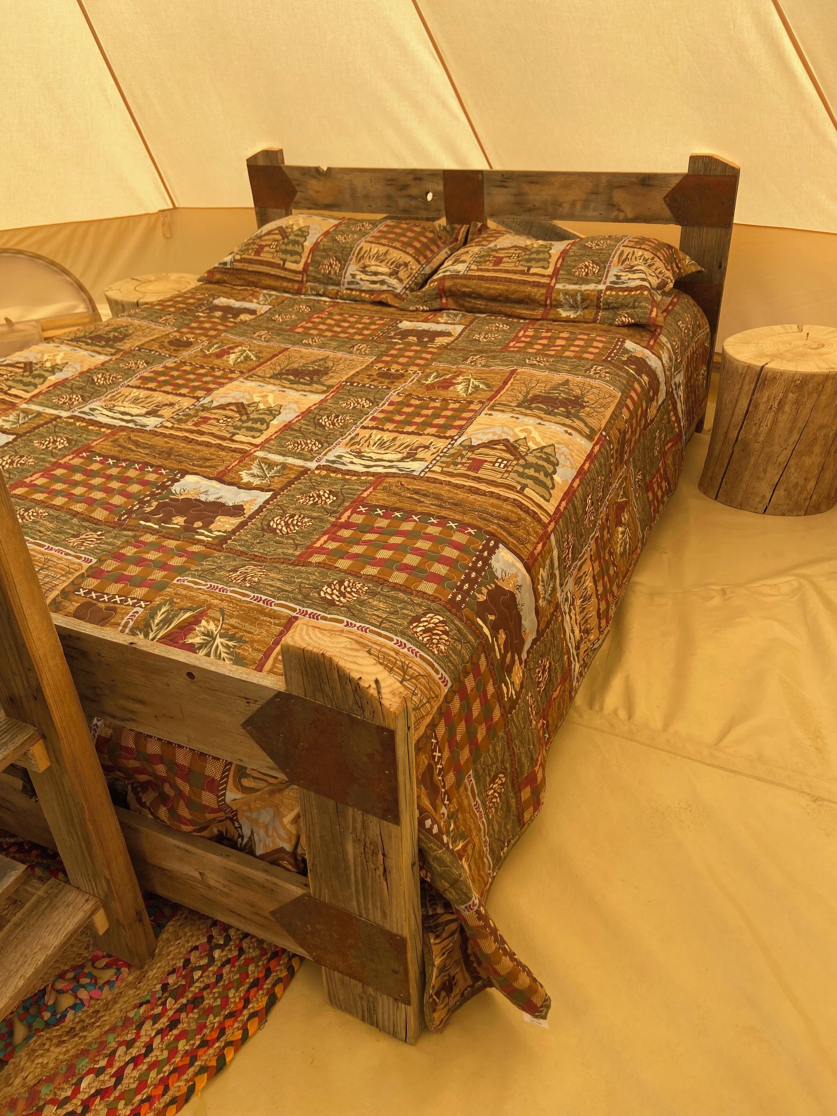 1 soverom, skrivebord, wi-fi (inkludert) og sengetøy