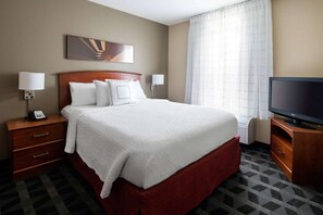 1 habitación, tabla de planchar con plancha, wifi gratis y ropa de cama