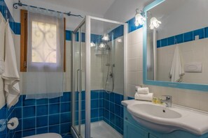 Een douche, een haardroger