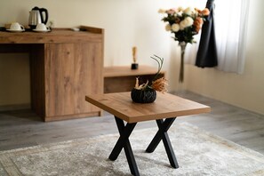 頂級套房 | 書桌、筆電工作空間、隔音、熨斗/熨衣板