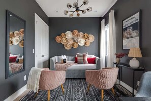 Smart TV, books, offices