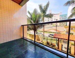 Traditional Apartment | Property grounds
