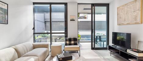 Deluxe Apartment | Living area