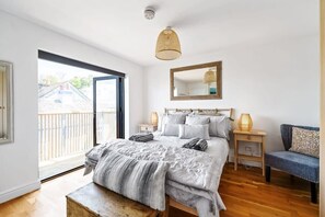 3 Schlafzimmer, Bügeleisen/Bügelbrett, WLAN, Bettwäsche