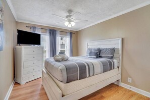4 Schlafzimmer, Bügeleisen/Bügelbrett, kostenloses WLAN, Bettwäsche