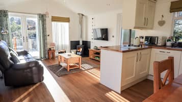Fridge, dishwasher, electric kettle, toaster