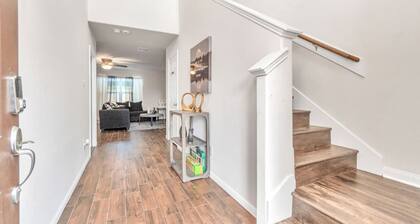 Quiet Comfy Home near Hobby Airport