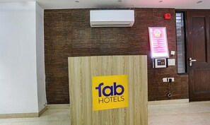 Reception - FabHotel RG Stay (New Delhi)