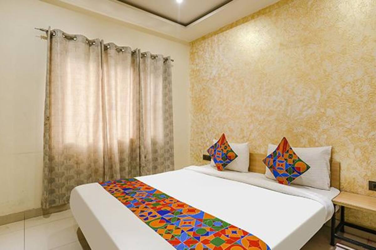 Habitación Deluxe, 1 cama matrimonial | Sábanas de algodón egipcio y ropa de cama de alta calidad