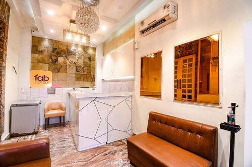 Fabhotel Abis Inn