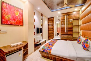 Egyptian cotton sheets, premium bedding, in-room safe, free WiFi - Fabhotel Abis Inn (Kolkata)
