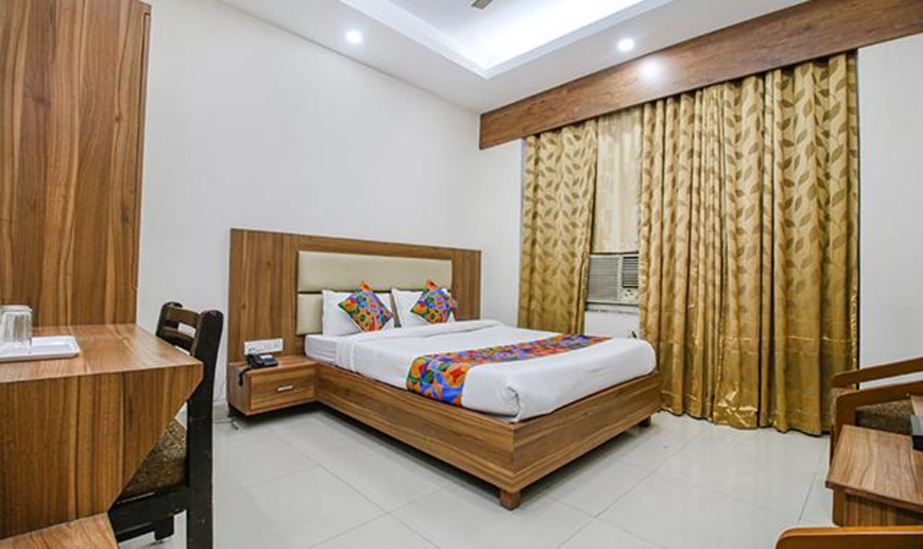 이집트산 면 시트, 고급 침구, 객실 내 금고, 방음 설비