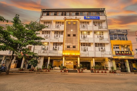 Property entrance. Fabhotel Silver Inn I