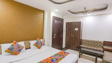 Phòng Deluxe, 1 giường đôi | Bộ trải giường bằng vải cotton Ai Cập, bộ đồ giường cao cấp