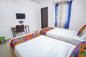 Egyptian cotton sheets, premium bedding, in-room safe, free WiFi