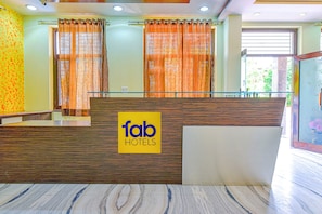 Reception - Fabhotel The Grand Kailash (Jaipur)