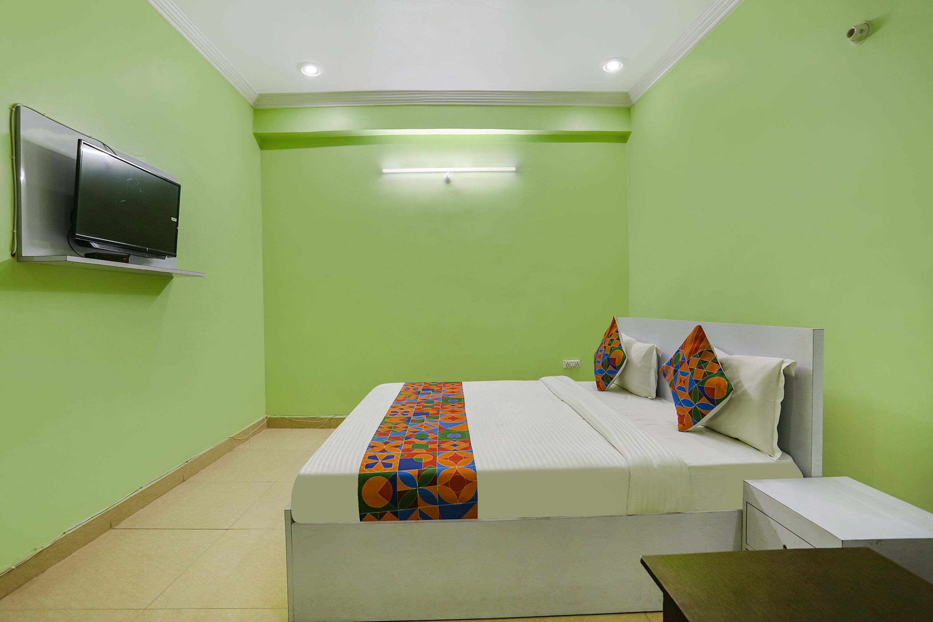 egyptian cotton sheets, premium bedding, in-room safe, free wifi