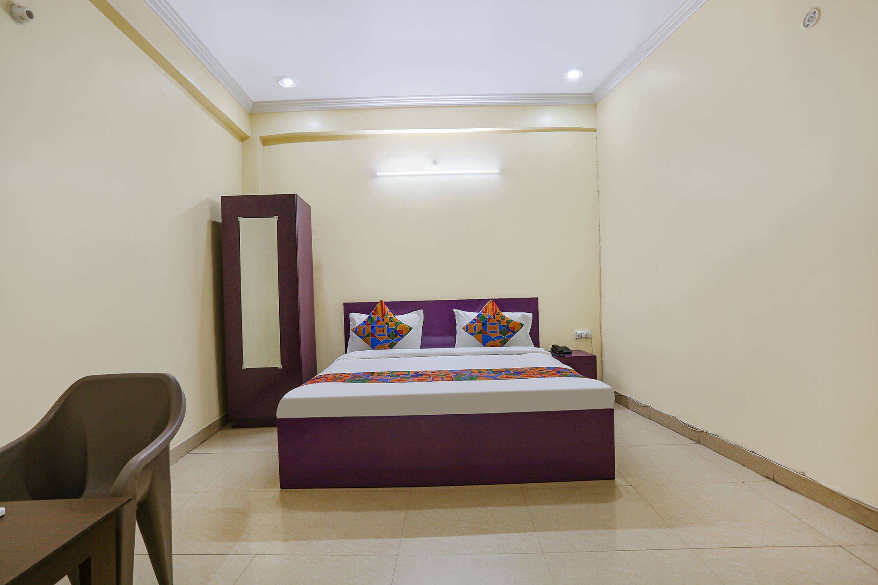 deluxe room, 1 double bed | egyptian cotton sheets, premium bedding, in-room safe, free wifi