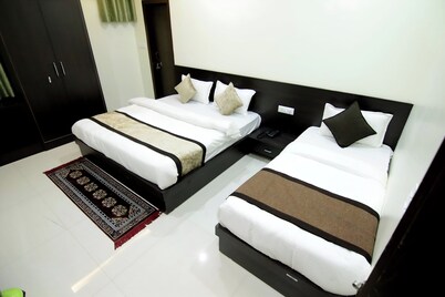 Hotel Ravi Residency