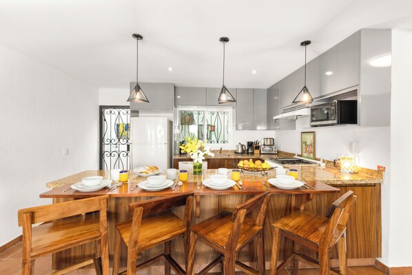 Dining - Paradise Found: Cielito Lindo Unit 1 your Hideaway 2BD House for rent in 5 de Di (Puerto Vallarta)