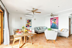 TV - Paradise Found! Cielito Lindo Penthouse Hideaway 2BD House for rent in 5 de Dici (Puerto Vallarta)