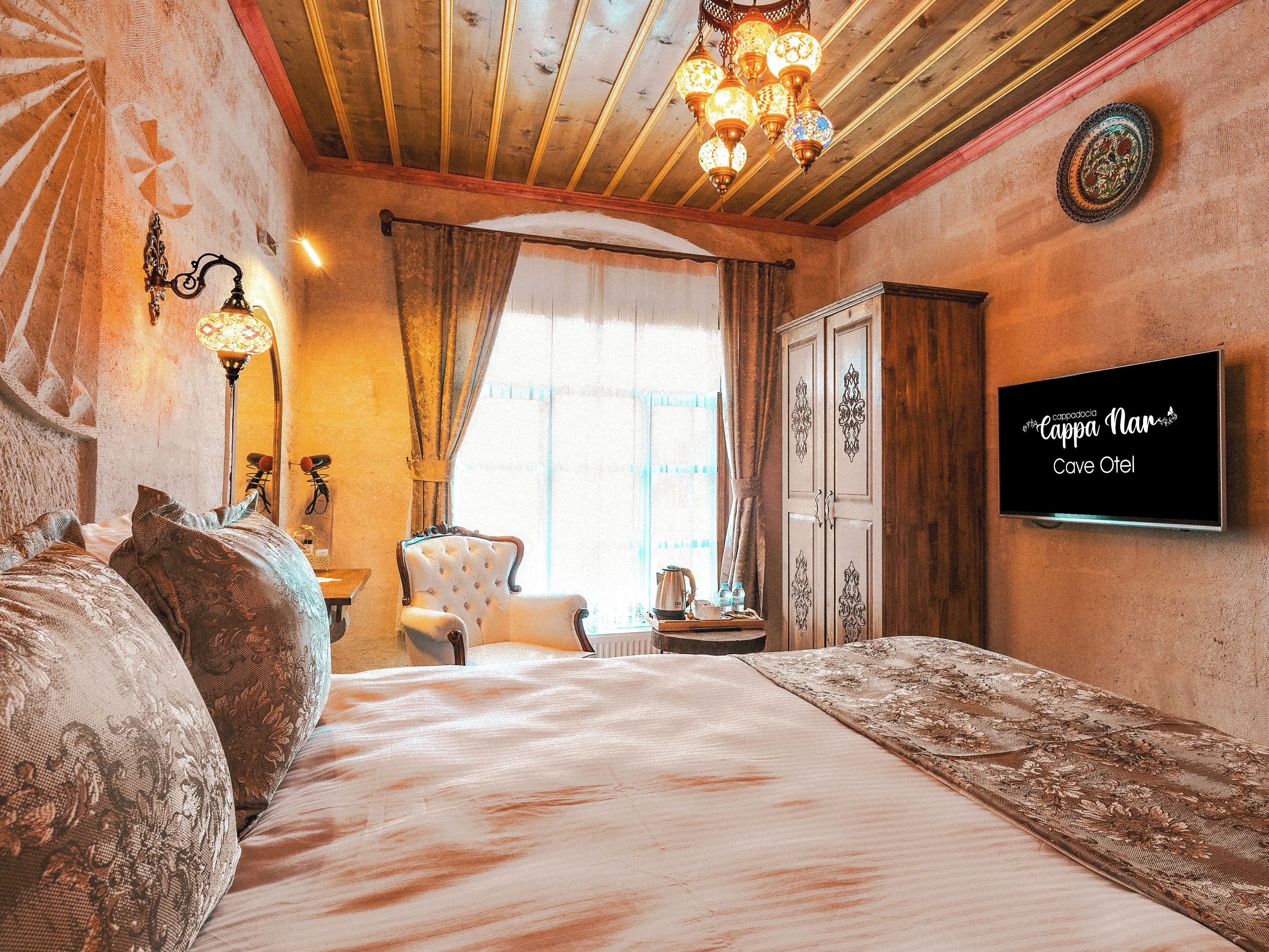 Hanzade Deluxe Stone Room | Sengetøy av topp kvalitet, individuelt dekorert og individuelt innredet