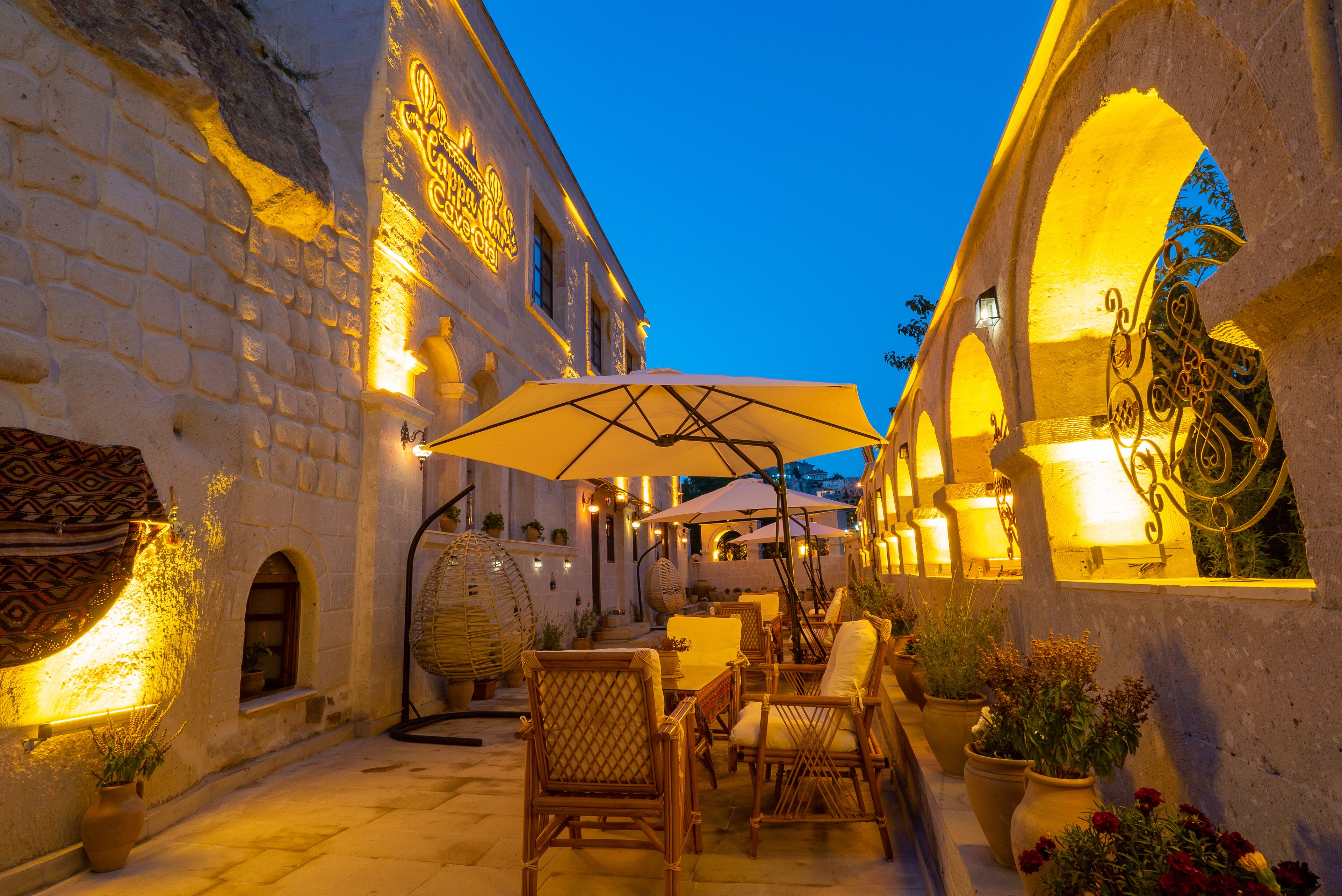 Vista frontal de la propiedad