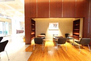 Lobby lounge - KOKO HOTEL Sendai Station West (Sendai)