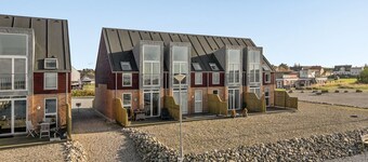"Catalin" - 10m from the sea by Interhome