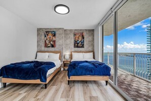 2 室のベッドルーム、アイロン / アイロン台、旅行用ベビーベッド、WiFi (無料)